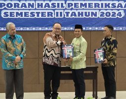 BPK Jabar Serahkan LHP Kinerja dan Kepatuhan Pajak Pemkab Bandung