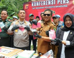 Negara Dirugikan Rp 1 Triliun. Bupati Bandung Tutup Penambangan Emas Ilegal di Kutawaringin