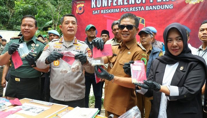Negara Dirugikan Rp 1 Triliun. Bupati Bandung Tutup Penambangan Emas Ilegal di Kutawaringin