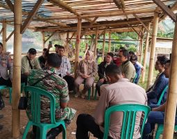 Mediasi Pertemuan Pemerintah Desa Mekarrahayu dengan Pengelola Sampah TPST Oxbow, Dansektor 8 Ingin Pihak Desa Dilibatkan