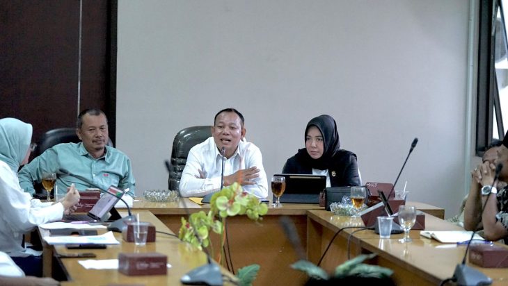 Para Guru Honorer Minta DPRD Kab. Bandung Memperjuangkan Statusnya Menjadi PPPK. 