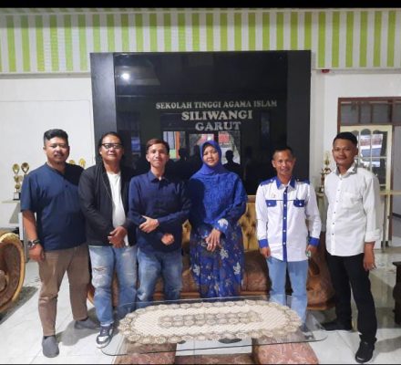 TIM PEDULI PENDIDIKAN INDONESIA SAMBANGI KAMPUS STAI SILIWANGI LELES,