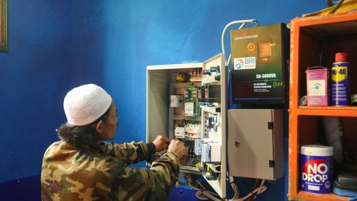 Bantu Masyarakat Nikmati Listrik, BRI Peduli Bangun PLTMH di Tasikmalaya