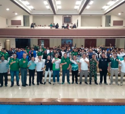 Bupati Bandung Berikan 'Kadeudeuh' Sebesar Rp 6,5 Miliar Bagi Para Peraih Medali PON
