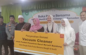 McDonald's Safari Ramadhan dan Buka Puasa Bersama Anak Yatim di Pondok Pesantren Darul Ma'arif