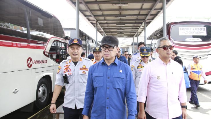 Wamendagri Bima Tinjau Kelayakan Armada Bus Jelang Mudik Lebaran di Terminal Leuwipanjang