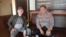 Kompol Bony Yuniar., AA., S.Ip.MH. terima Kunjungan Ketua UPZ Kecamatan Margaasih H.Suryana Manaf Di Mako Polsek Margaasih