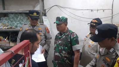 Jajaran Polsek, Danramil serta Kasi Trantib Lakukan Oprasi Gabungan Miras Di Wilkum Margaasih