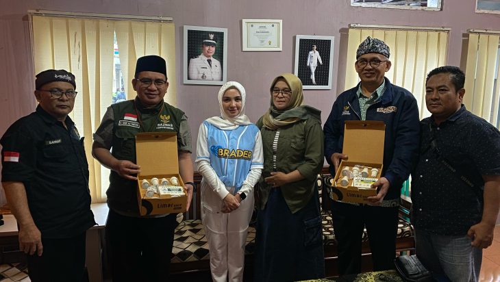 Gercep! BAZNAS Kabupaten Bandung dan Brader Turun Tangan Langsung Terapkan Sedekah Cahaya di Pangalengan
