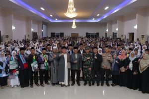 Lepas Keberangkatan Haji, Bupati Bandung Doakan Para Calon Jemaah Haji Diberikan Kesehatan dan Keselamatan
