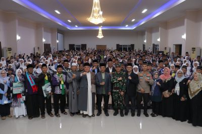 Lepas Keberangkatan Haji, Bupati Bandung Doakan Para Calon Jemaah Haji Diberikan Kesehatan dan Keselamatan