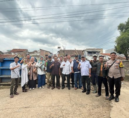 Bupati Bandung Gerak Cepat Atasi Banjir Dayeuhkolot, Ini Respon Positif Warga Dayeuhkolot