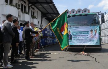 Bupati Bandung Lepas Ekspor Produk Kimia Tekstil PT. Bozzetto Indonesia Tujuan Amerika dan Bangladesh 