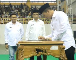 Bedas Pisan! Bupati Bandung Angkat 6.900 PPPK dan CPNS di Lingkungan Pemkab Bandung