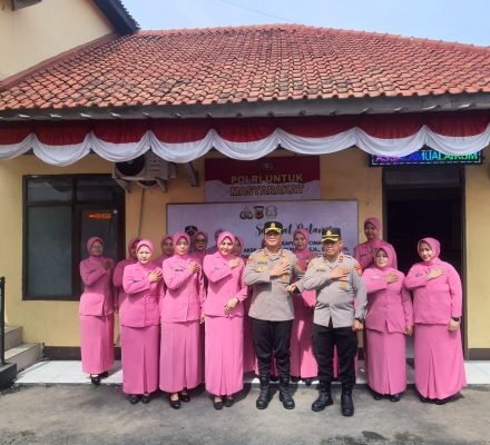 Kapolres Cimahi AKBP. Niko N. Adi Putra, SH., S.Ik., MH. Kunjungan Kerja Ke Polsek Margaasih. Kompol Bony Yuniar Sambut Hangat