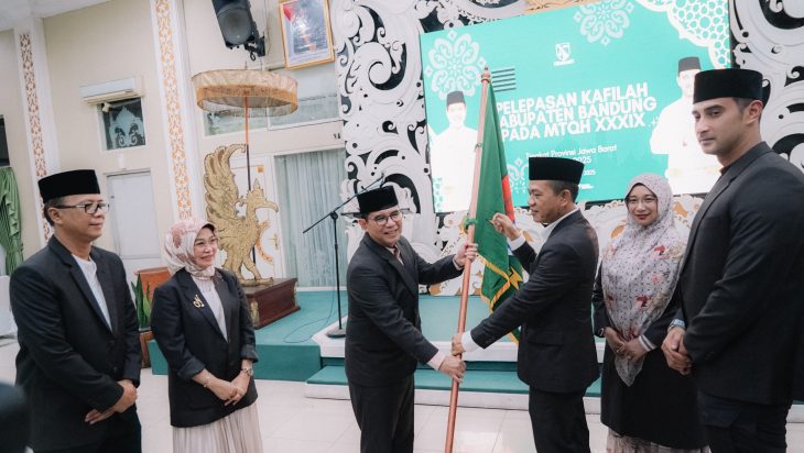 Lepas 157 Kafilah MTQH 39 Jabar, Bupati Kang DS Optimis Kabupaten Bandung Juara Umum.