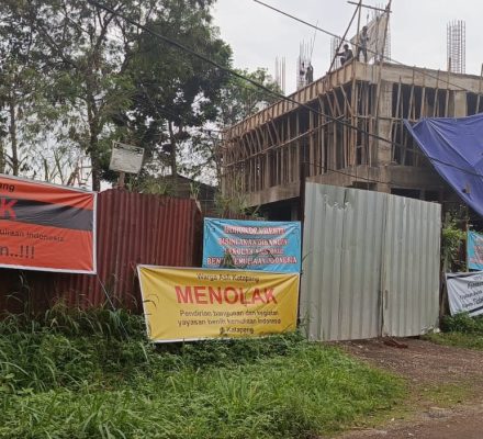 Penerbitan PBG Bangunan Sekolah Swasta di Desa Sukamukti yang Ditolak Warga.
