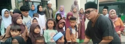 Anggota DPRD Hadiat Berbagi Kebahagiaan Bersama Anak Yatim