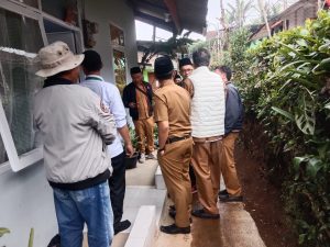 Harapan Baru Menyeruak di Dusun Malabar. Kisah Mak Anah (87) dan Respon Cepat Pemerintah Desa Banjarsari serta BAZNAS