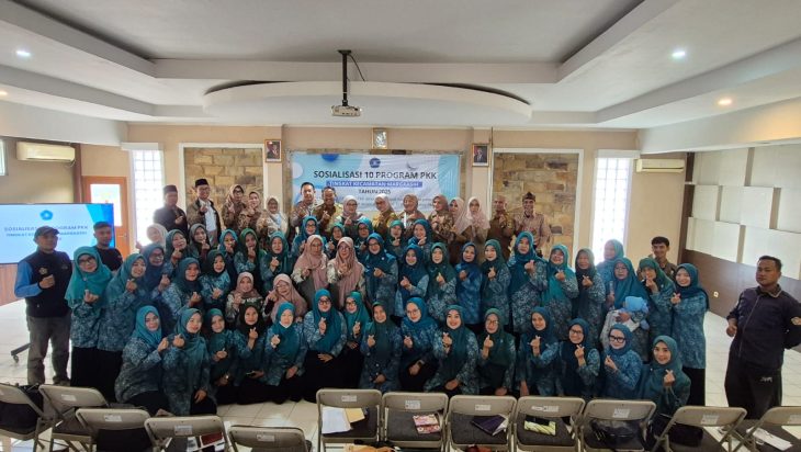 Kapolsek Margaasih Kompol Bony Yuniar.,AA.,S.Ip.,MH. Hadiri Sosialisasi 10 Program PKK Tingkat Kecamatan Margaasih Kab.Bandung.