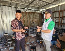 Anggota DPRD Kab. Bandung Apresiasi Kreativitas Pelaku UMKM Kembangkan Kompor Berbahan Baku Oli Bekas
