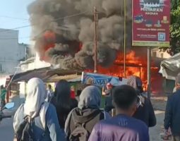 Kebakaran di Babakan Laksana. Tragedi yang Mengungkap Kerentanan dan Mengajarkan Kesiapsiagaan