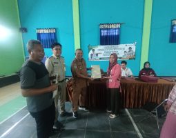 Kantor Agraria ATR/BPN Kab. Bandung kembali Serahkan Sertipikat Elektronik dari Program PTSL di Desa Babakan Kec. Ciparay