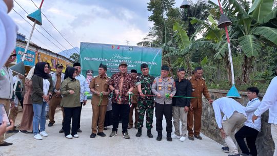 Linda Herlina: Peningkatan Kualitas Pembangunan Jalan Nagrak Bukti Konkrit Hadirnya Pemerintah