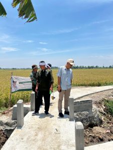 H. Tarya Witarsa Monitoring Pengerjaan Jalan Lingkungan di Kelurahan Wargamekar Baleendah.