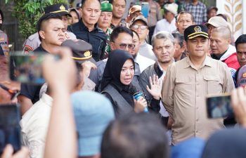 Srikandi Parlemen Kabupaten Bandung: Renie Rahayu Fauzi Turun ke Lapangan, Redam Ketegangan Aksi AMKB dengan Dialog