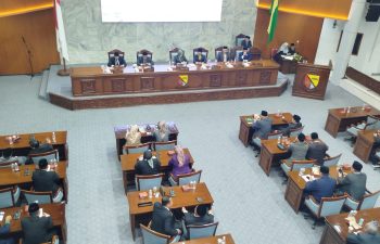 RAPAT PARIPURNA DPRD KAB. BANDUNG. 2 Raperda Disepakati Untuk Di Bahas Oleh Pansus.