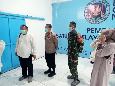 POLSEK MARGAASIH KOMPOL BONY YUNIAR DAN CAMAT MARGAASIH DJOKO MARDIANTO CEK SPPG DAN MBG