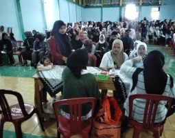 BLT untuk 1.612 Warga Margamulya Mengalirkan Senyum. "Bantuan Ini Menyelamatkan Kebutuhan Rumah Tangga Kami"