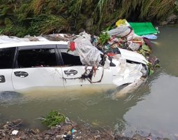 Terseret Banjir, Satu Mobil Kijang Belum Ditemukan dan Avanza Masih Belum Dievakuasi, Teronggok di Sungai Kawasan Margaasih- Margahayu