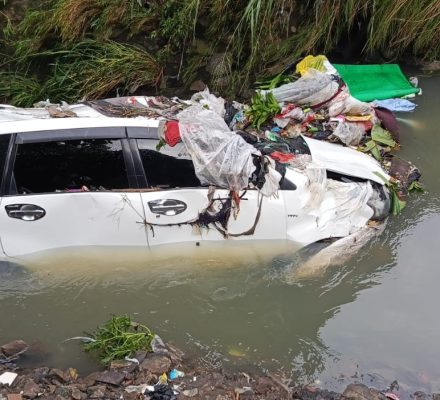 Terseret Banjir, Satu Mobil Kijang Belum Ditemukan dan Avanza Masih Belum Dievakuasi, Teronggok di Sungai Kawasan Margaasih- Margahayu