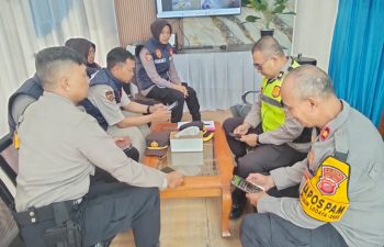 Polisi Matangkan Pengamanan Nataru 2025–2026, Kabag SDM Polresta Bandung Tinjau Pos Sentral Pangalengan