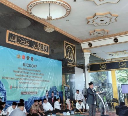 Kemenag Kick Off Program Masjid Ramah Pemudik Nataru di Karawang