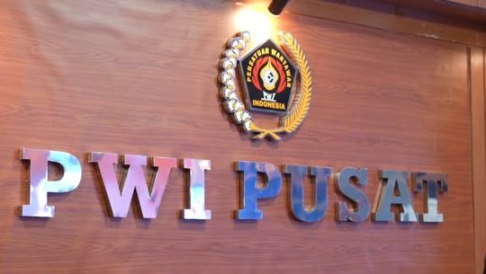 PWI Pusat Terbitkan Edaran Rangkap Jabatan, Perpanjangan KTA dan Donasi Kemanusiaan Bencana Sumatera