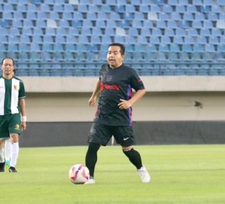 Sepakat Bola Tandai Laga Pembuka POR DPRD Kab. Bandung, Khoiril Anwar Perkuat Tim DPRD Kabupaten Bandung