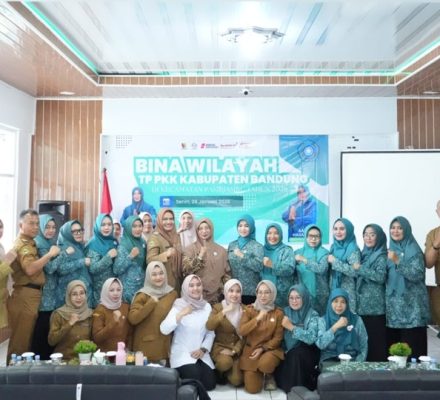 Gelar Bina Wilayah, Emma Dety Minta Kader Teliti dalam Laporan Kegiatan dan Optimalkan Aplikasi Sipandu Bedas