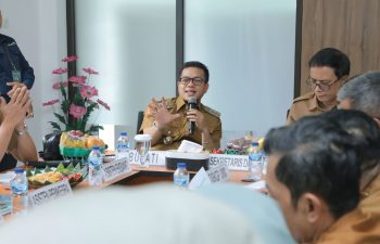 Bupati Bandung Minta Diskop UMKM Tingkatkan Penerima Program Dana Bergulir Tanpa Bunga Tanpa Jaminan