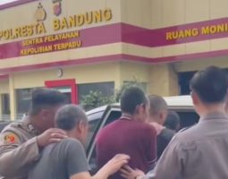 Setelah tahap II transfer yang lancar, proses hukum sekarang maju ke fase penuntutan.