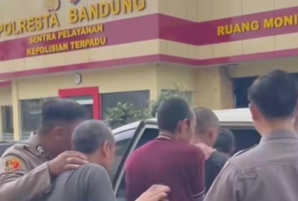 Setelah tahap II transfer yang lancar, proses hukum sekarang maju ke fase penuntutan.