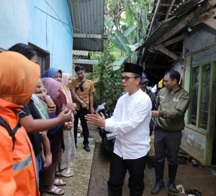 Dua Balita Tewas, Bupati Berjanji Bangunkan Rumah Ortu Korban Longsor di Pangalengan