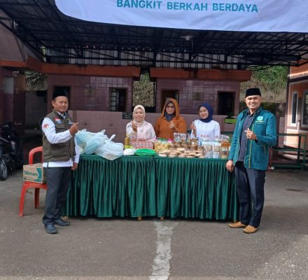 ANGKASA Malaysia dan BAZNAS Salurkan Bantuan 3 Ribu Dollar AS untuk Koperasi Konsumen Masjid Desa Alam Endah