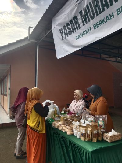 ANGKASA Malaysia dan BAZNAS Salurkan Bantuan 3 Ribu Dollar AS untuk Koperasi Konsumen Masjid Desa Alam Endah