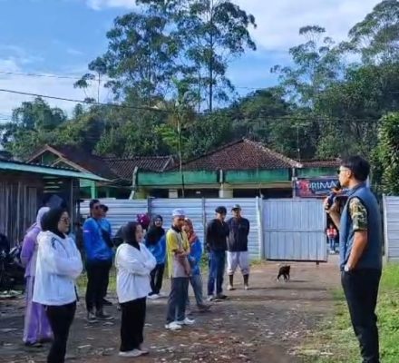 JELANG RAMADHAN, DAPUR MBG MARGAMUKTI 3 GELAR AKSI BERSIH LINGKUNGAN