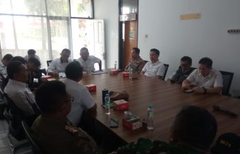 KAPOLSEK MARGAASIH KOORDINASIKAN TENTANG PENDIRIAN GEREJA DI TAMAN KOPO INDAH BERSAMA KESBANGPOL KABUPATEN BANDUNG