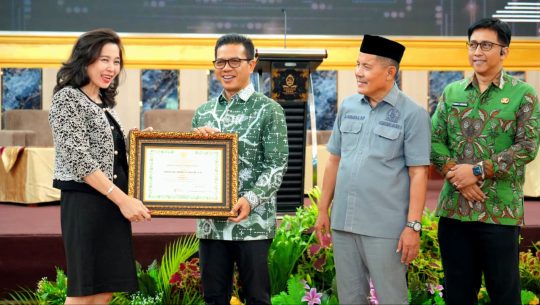 IPM Naik 1,33 Persen, Bupati Bandung Ajak Wajib Pajak Terus Dukung Pembangunan