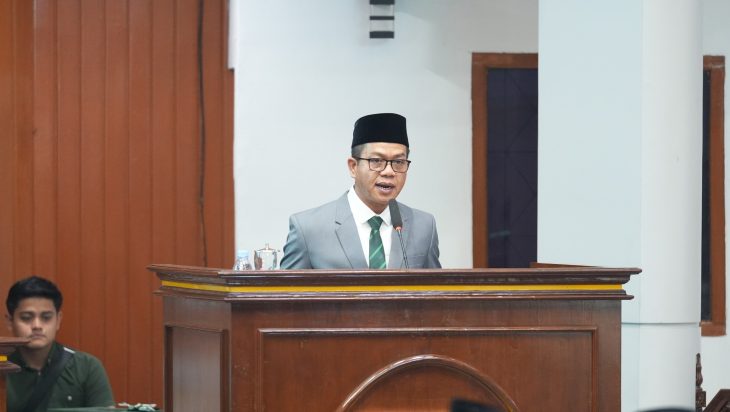 Ekonomi Tumbuh 6,45 Persen, Kang DS Paparkan LKPJ 2025 di DPRD